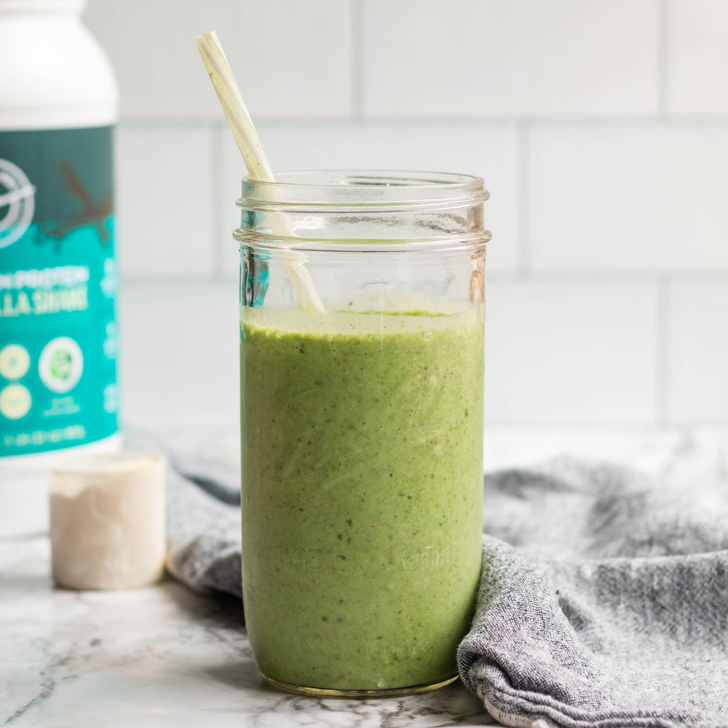 Stellar Labs Green Machine Smoothie [VIDEO]